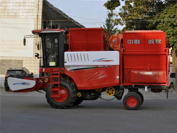 收割機(jī)在山地使用注意事項(xiàng)